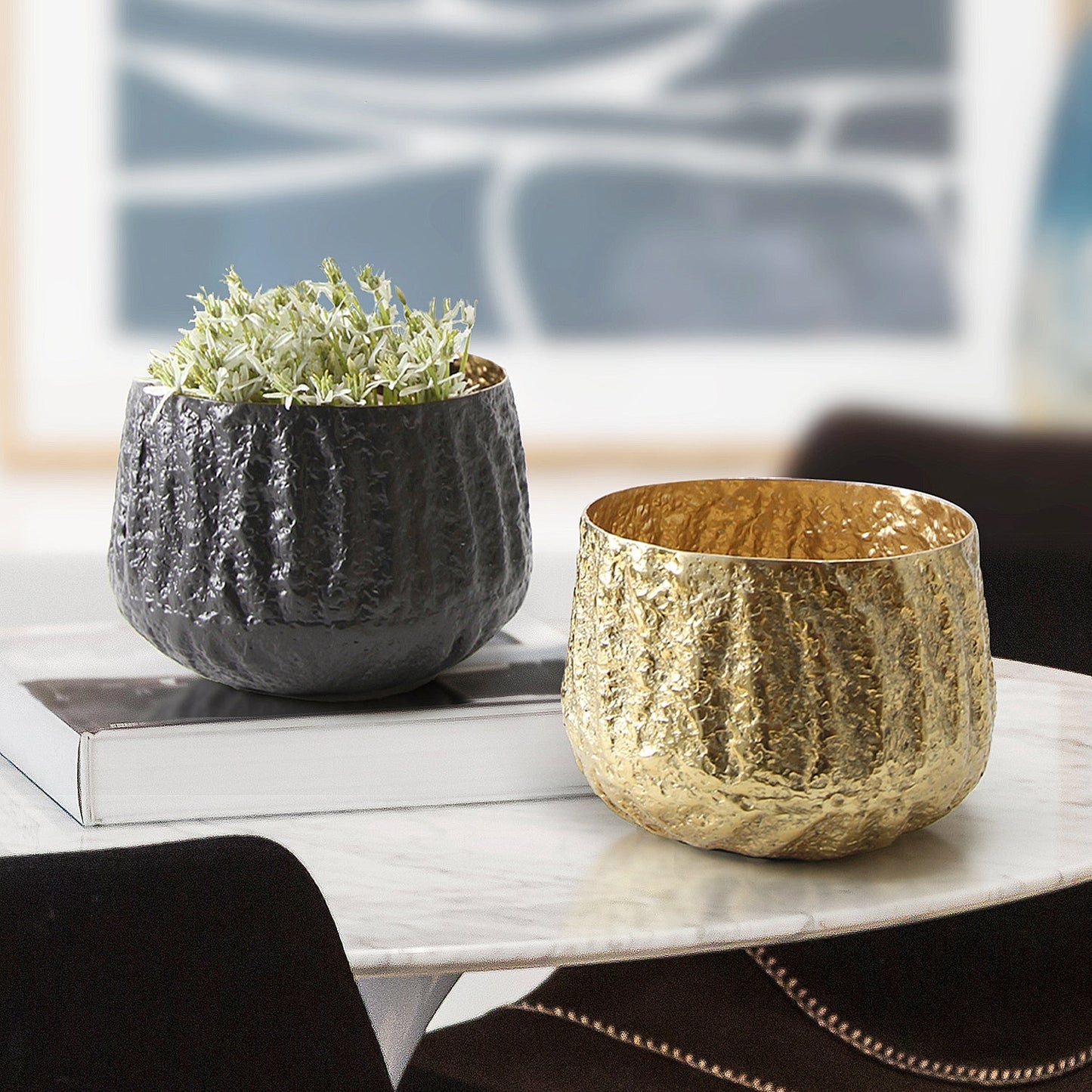 Textured Decorative Bowls – Modern Accent Pieces for Stylish Interiors