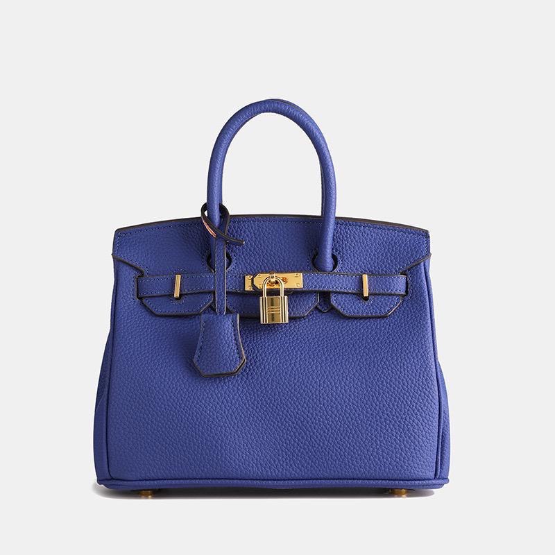 Luxurious Leather Handbag - Timeless Elegance And Functionality