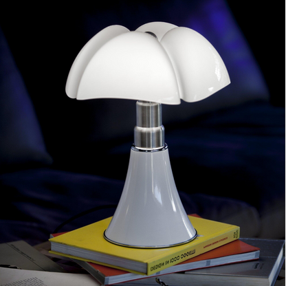 Flower Table Lamp - Timeless Retro Lighting