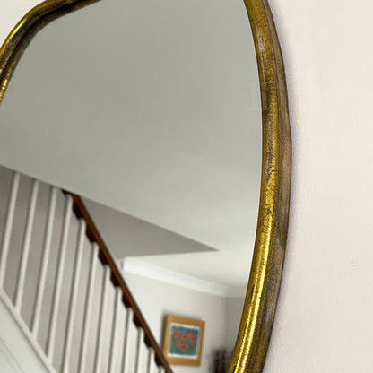 Elegant Wall Mirror - Timeless Decorative Accent