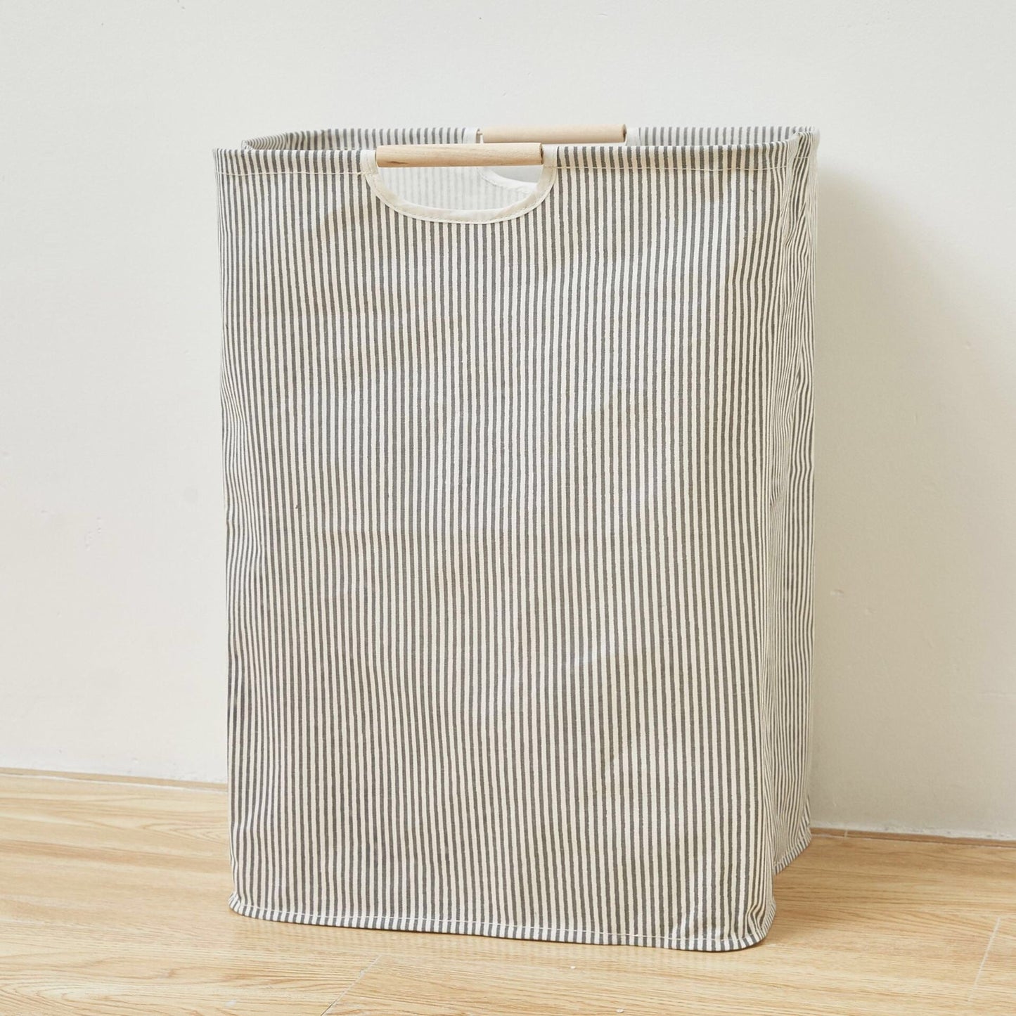 Foldable Laundry Basket with Wooden Handles - Space-Saving and Practical