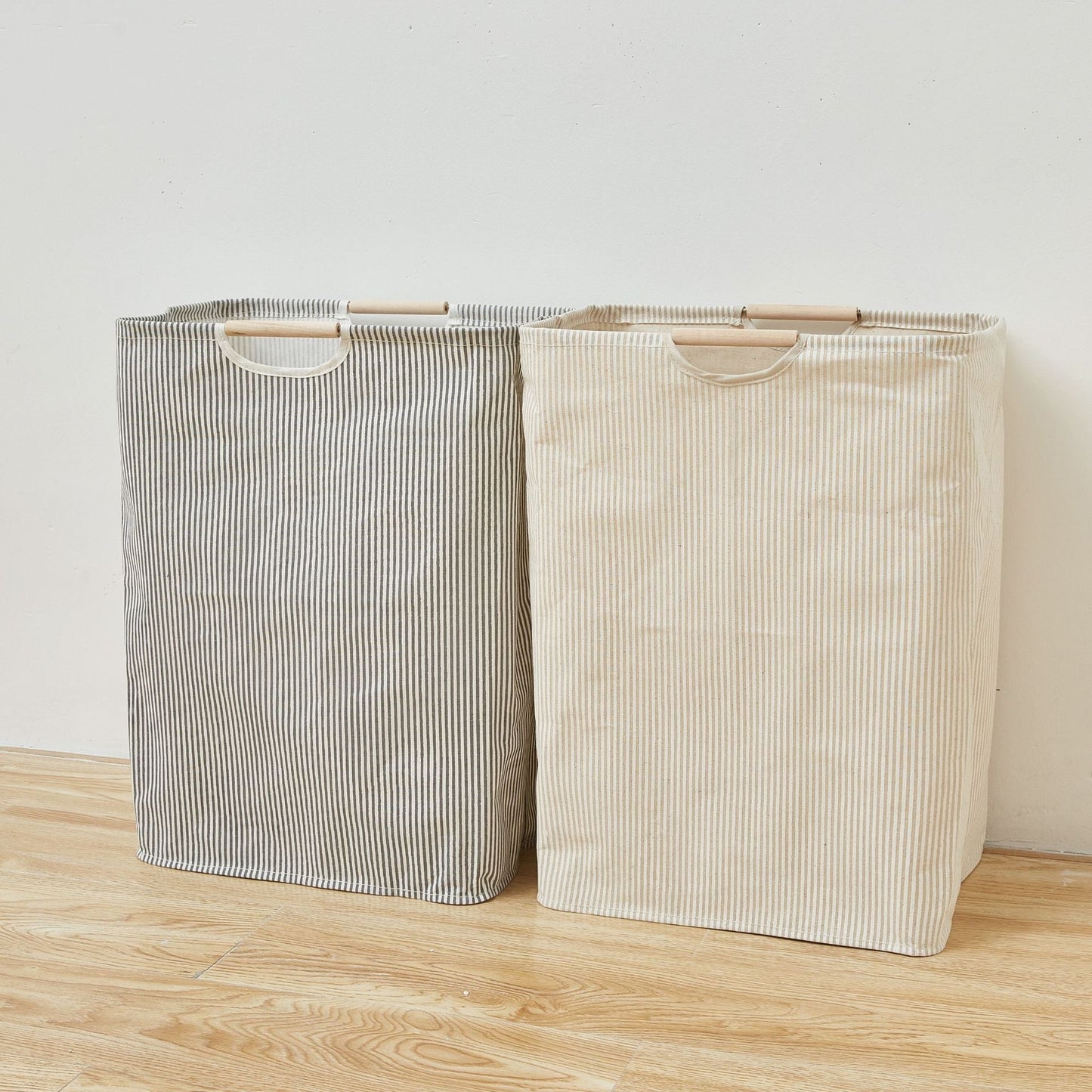 Foldable Laundry Basket with Wooden Handles - Space-Saving and Practical