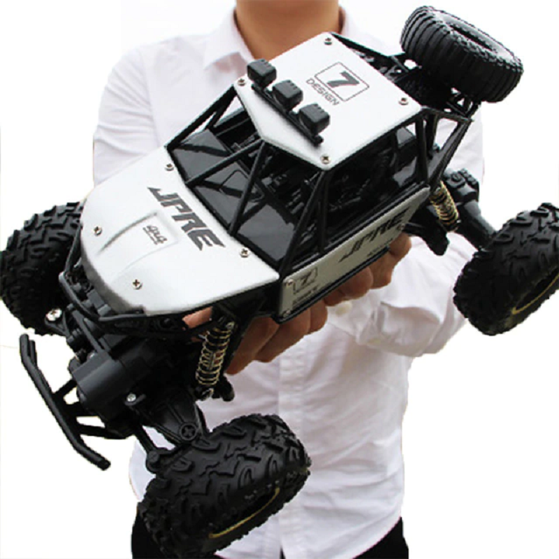 Off-Road RC Car - Durable and High-Performance Remote-Control Vehicle