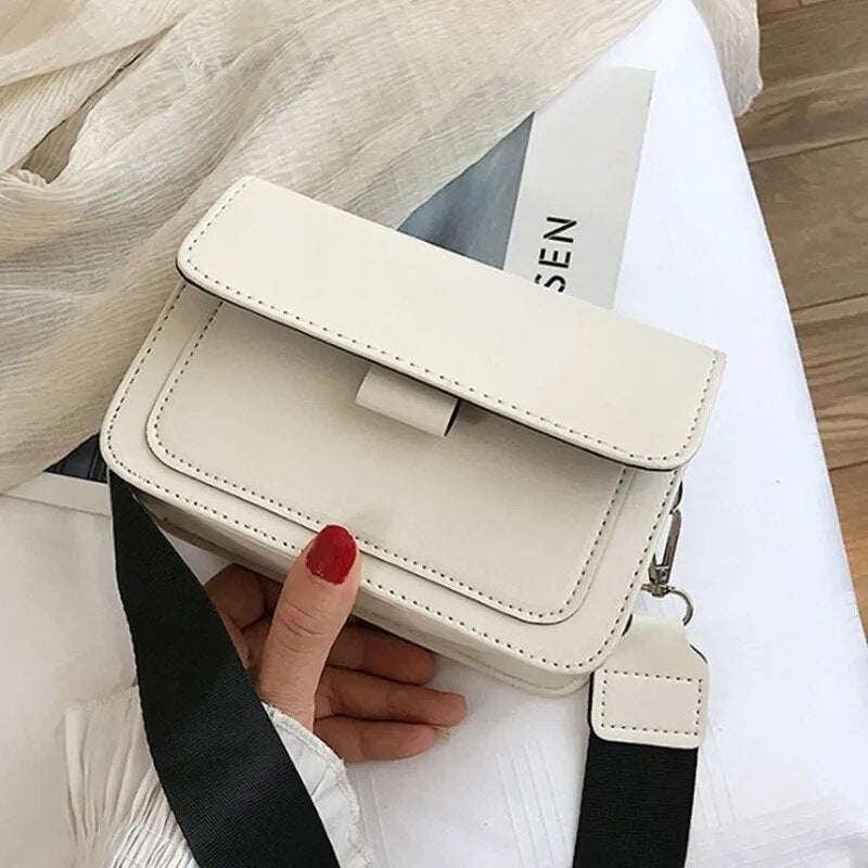 Chic Mini Shoulder Bag - Versatile & Elegant Design