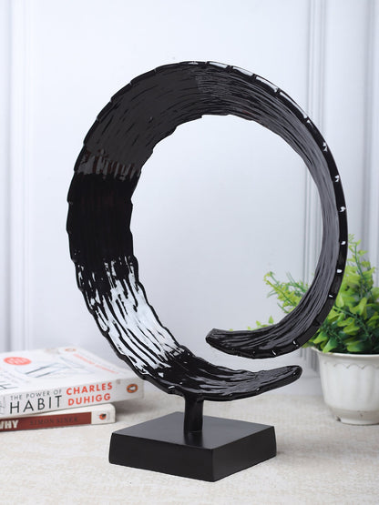 Abstract Spiral Sculpture – Modern Decorative Accent for Sophisticated Interiors