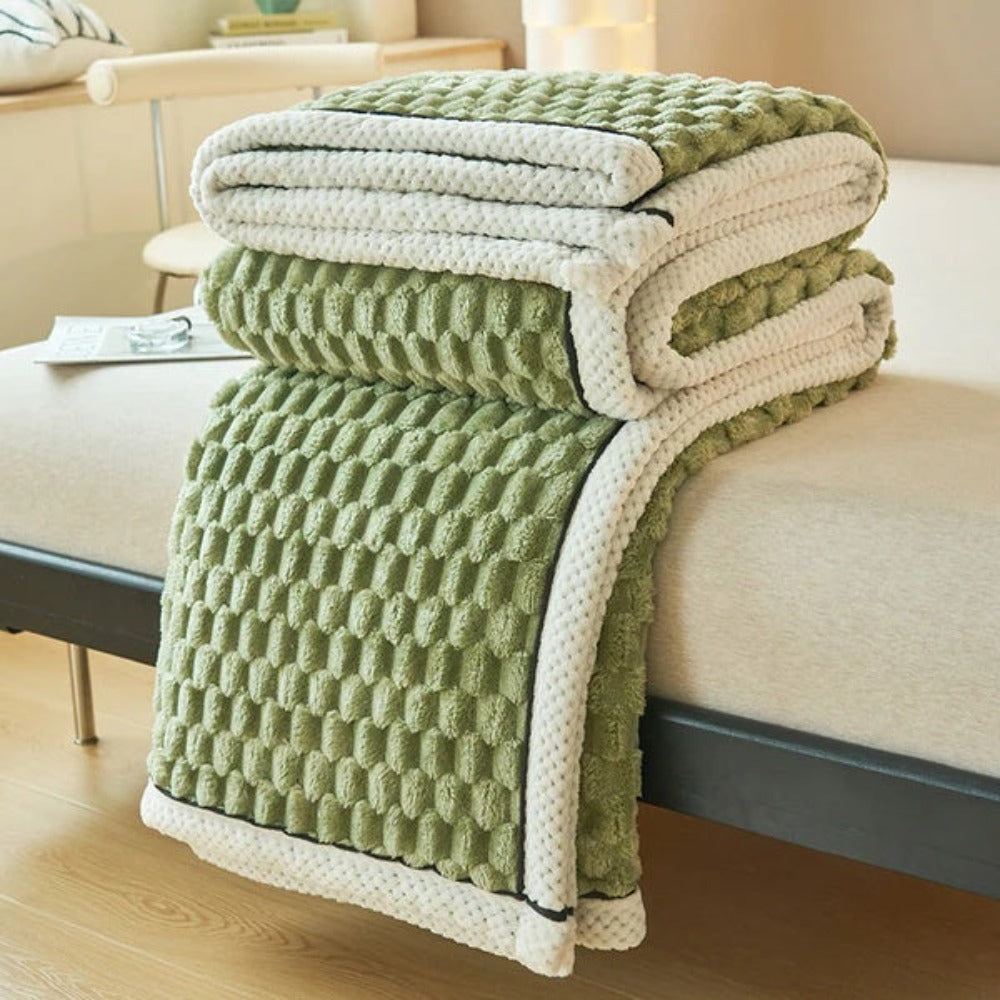 Luxurious Textured Blanket for Cozy Comfort and Style