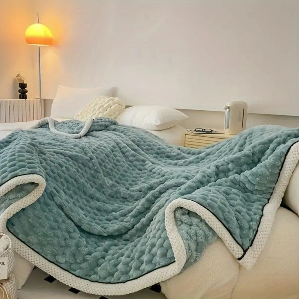 Luxurious Textured Blanket for Cozy Comfort and Style