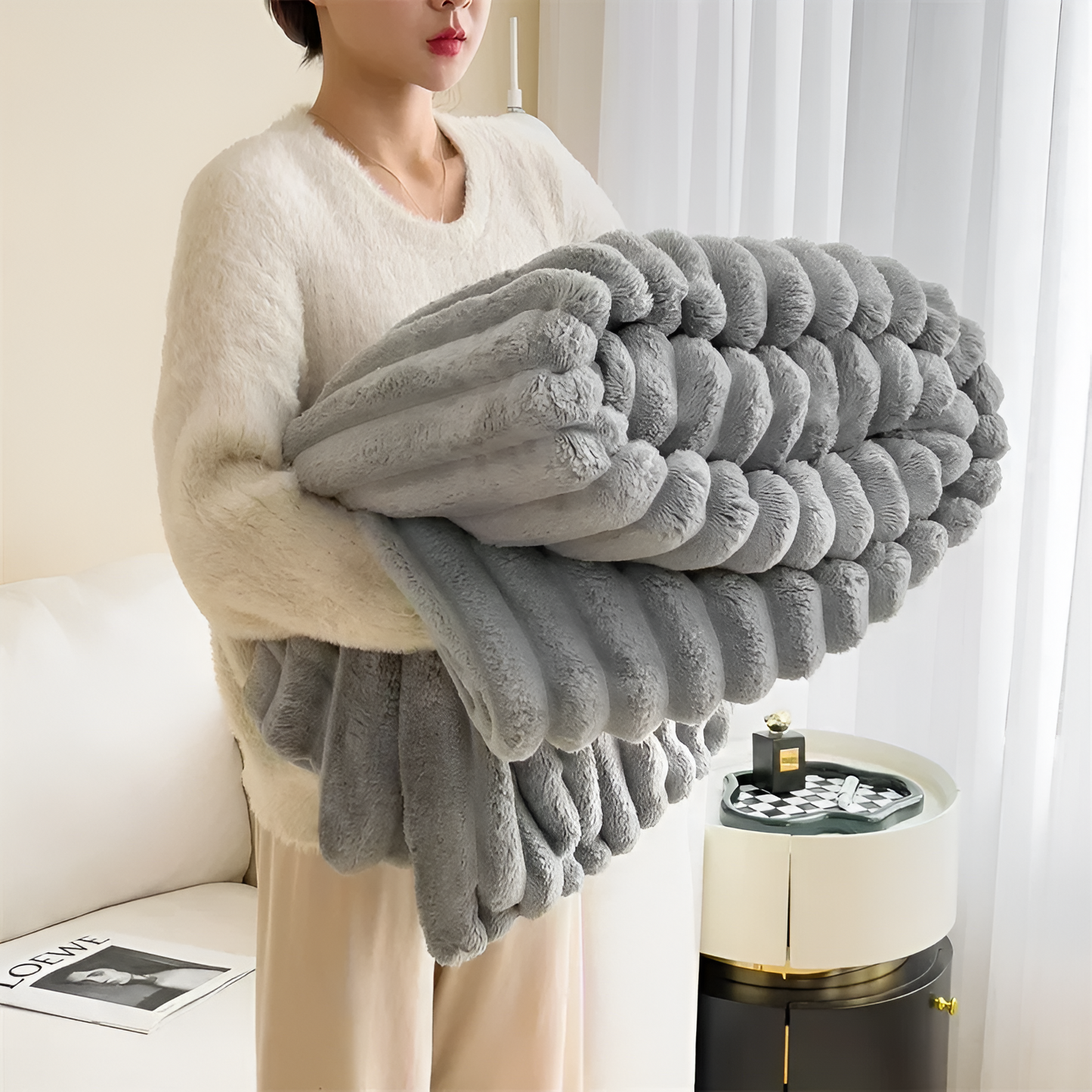 Luxury Ultra-Soft Plush Blanket for Cozy Comfort