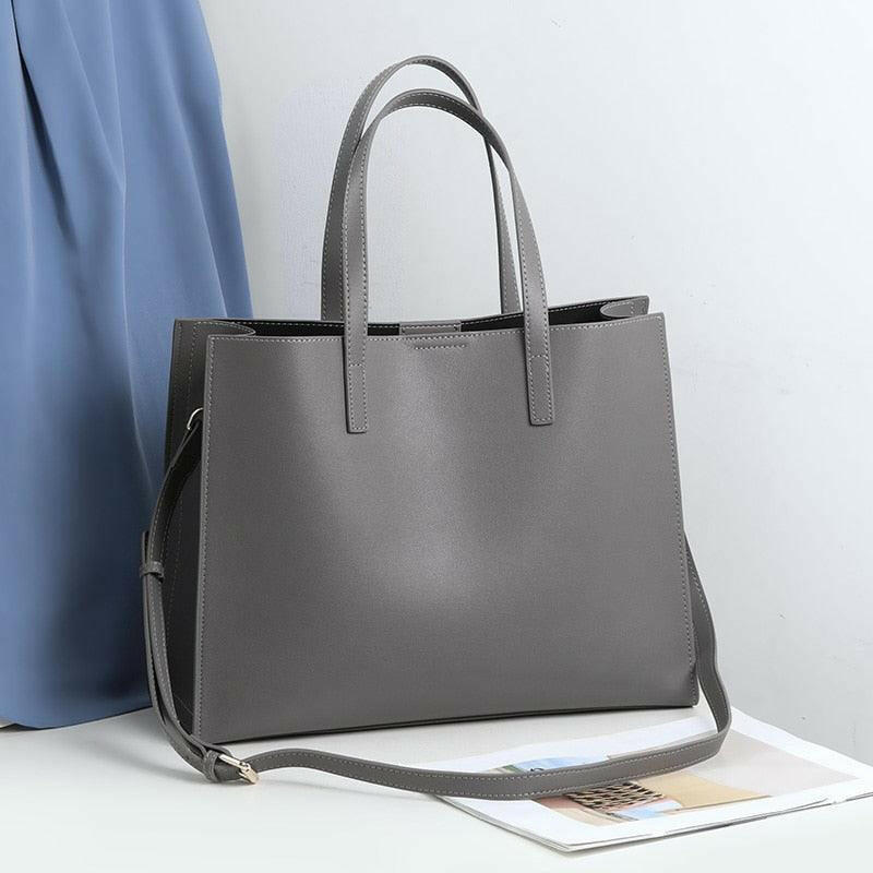 Elegant Leather Tote Bag – Minimalist Design for Everyday Use